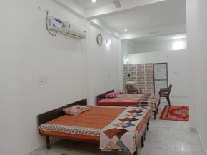 Laddoo gopal homestay